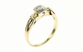 Ring 2.45 g 585/- Gelbgold mit Diamant ca. 0.05 ct. Ringgroesse 54