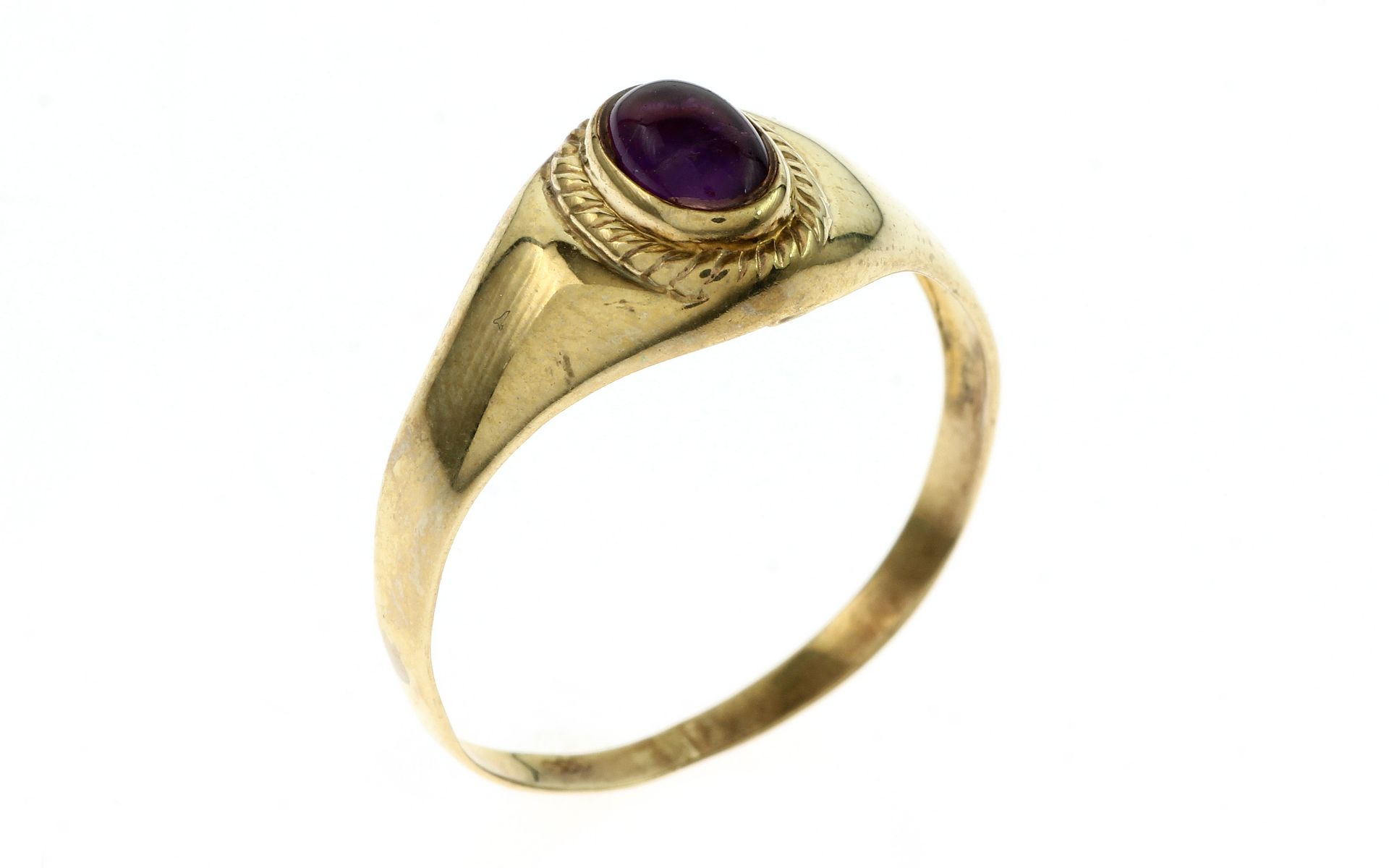 Ring 1.22 g 333/- Gelbgold mit Amethyst Ringgroesse 60