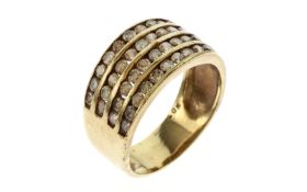 Ring 416/- 6.13 gr Gelbgold mit 44 Diamanten. 2.20 ct.. B/pi