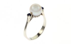 Ring 3.64 g 585/- Weissgold mit Saphiren und Perle Ringgroesse 55