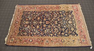 persischer KeschanPersien, Keschan, Teppich mit feinen vegetabilen Ranken und Blüten, Gebr.s