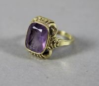 Damenring585er GG, Damenring mit Amethyst, Gebr.sp., ges. ca. 5,5gr.