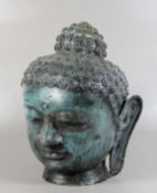 großer Buddha-Kopf