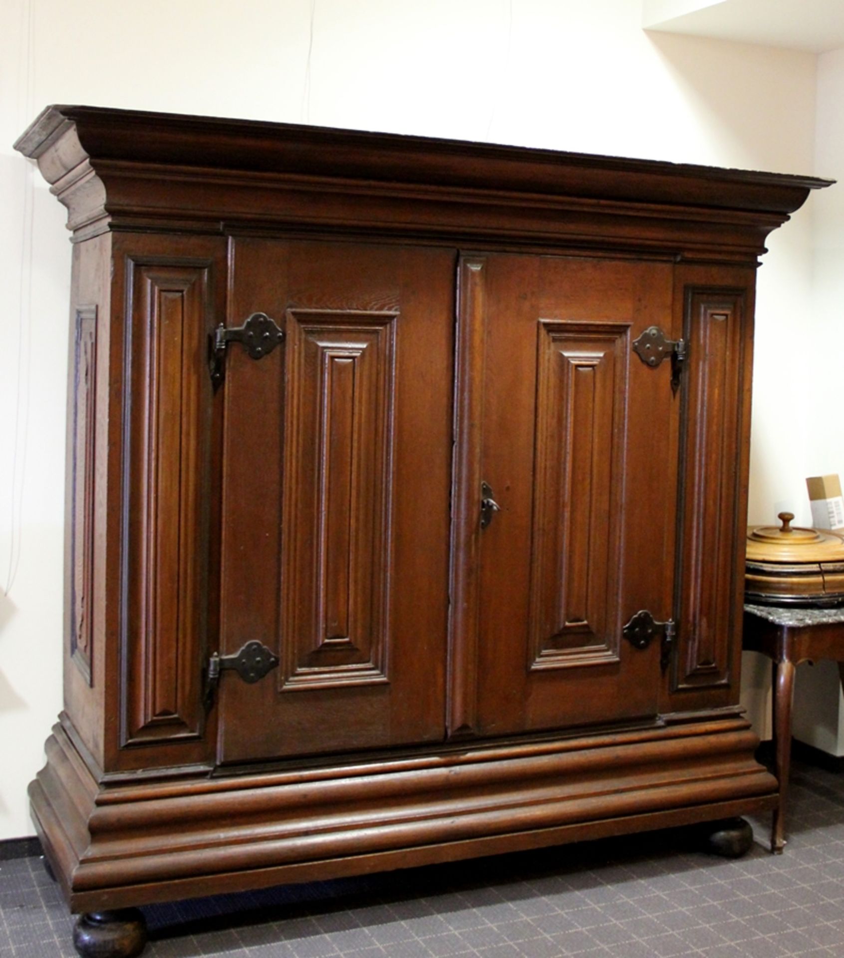 Barockschrank