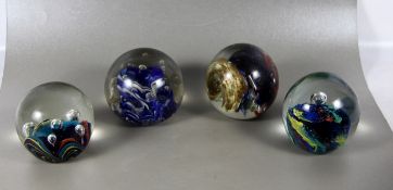 Konvolut Paperweights