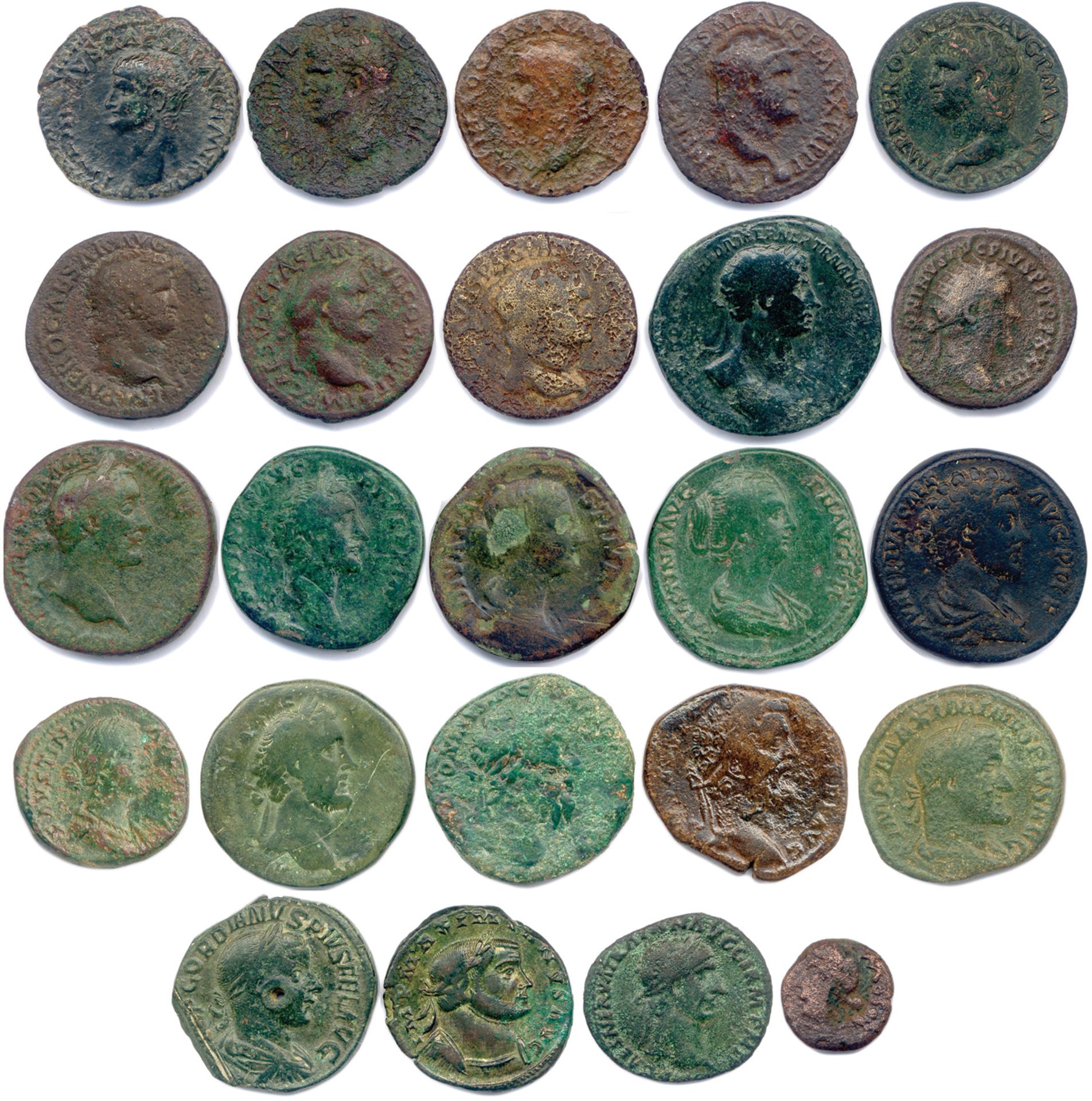 EMPIRE ROMAINLot de VINGT-QUATRE monnaies romaines en bronze (Sesterces, Dupondii et as) : Claude,