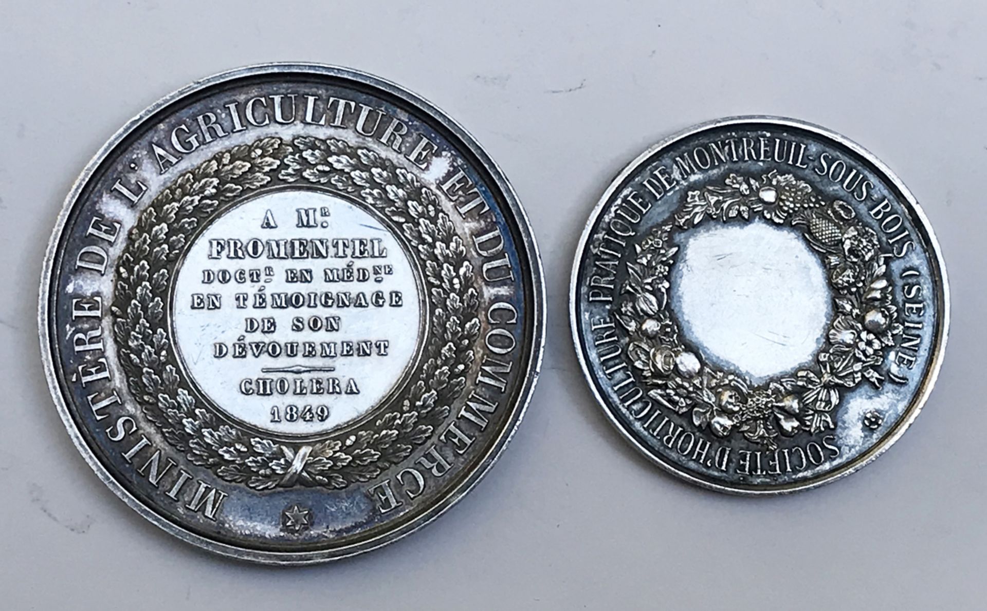 Lot de DEUX médailles en argent : Ministère de l’Agriculture et du Commerce. Par F. Cayrard. 1849. - Image 2 of 2