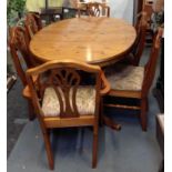 Ducal Pine Extending Dining Table and 6x Matching Chairs (2 of which are Carvers)