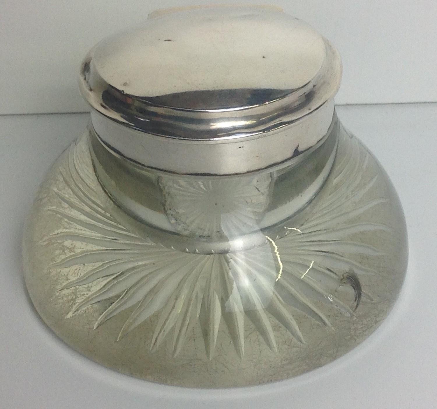 Large Silver Lidded Inkwell - Birmingham 1903 - NB: Flaw in Glass