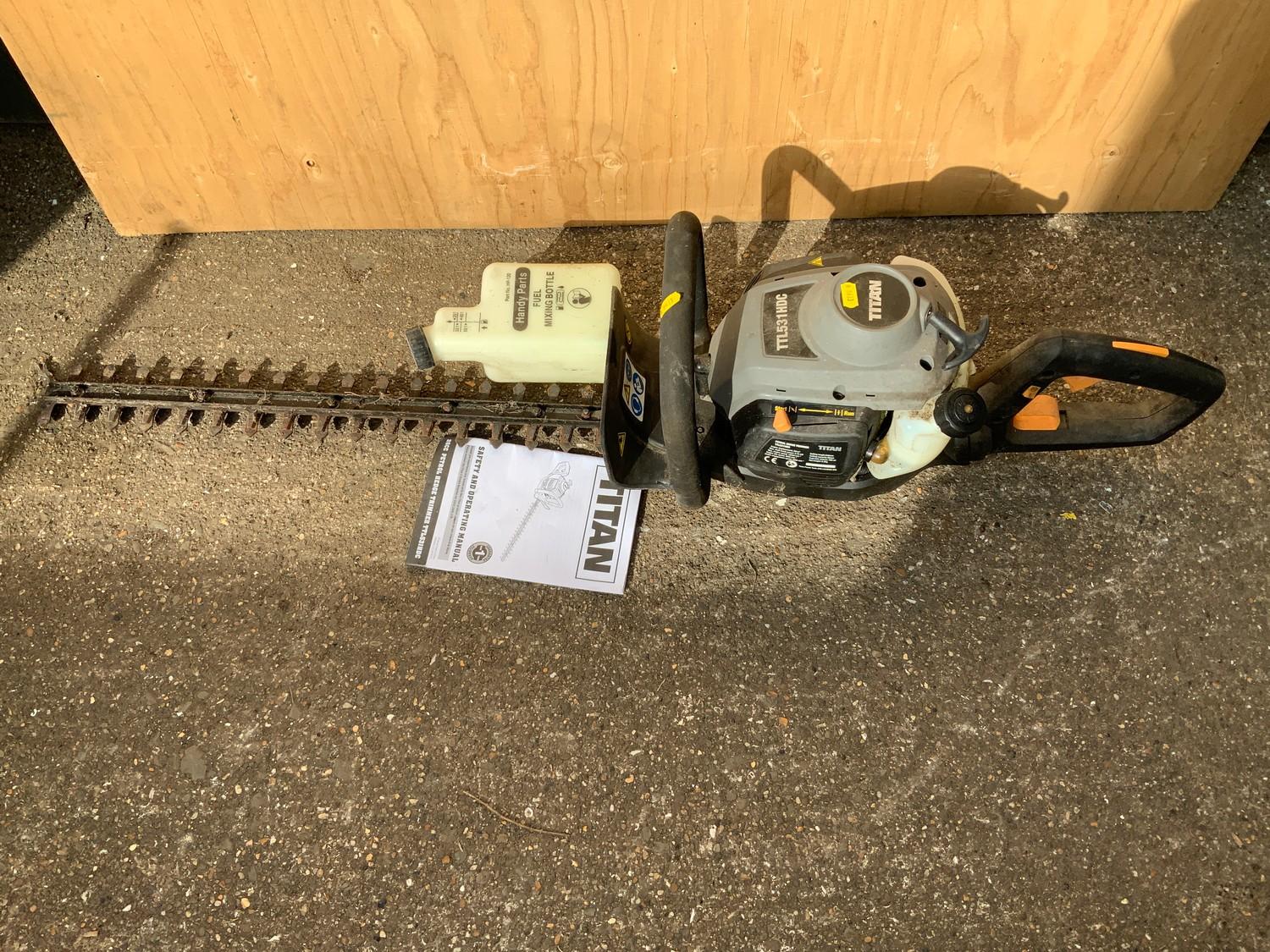 Titan Petrol Hedge Trimmer - Working