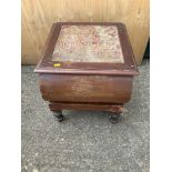 Mahogany Commode with Pot