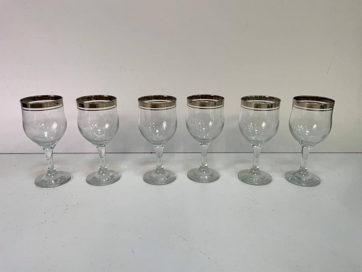 6x Wine Glasses