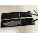 2x Hunting Knives