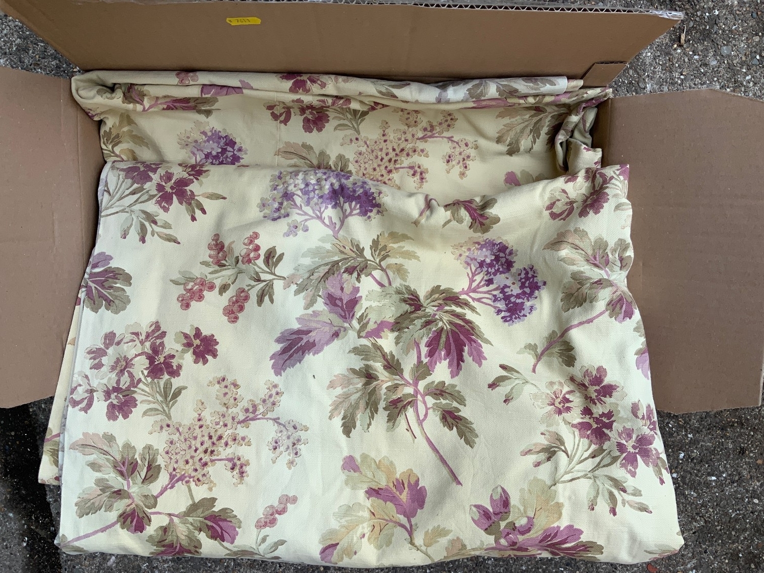 Pair of Floral Curtains - 99.5" Drop x 80" Wide