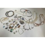 Quantity of Costume Jewellery