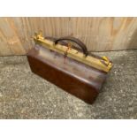 Gladstone Bag with Key