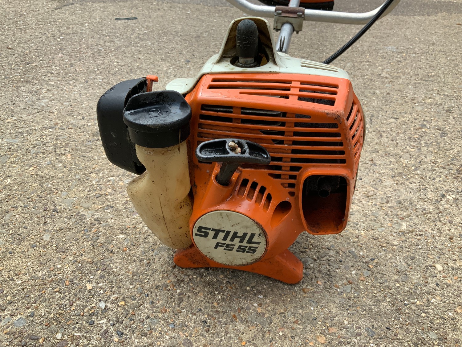 Stihl Petrol Strimmer - Working - Bild 2 aus 2