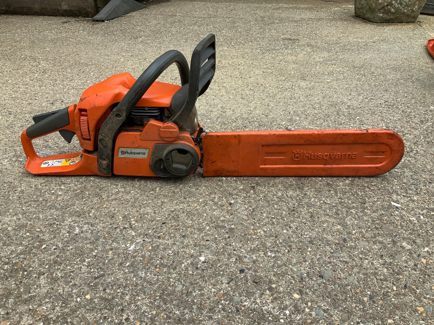 Husqvarna Petrol Chainsaw - Working