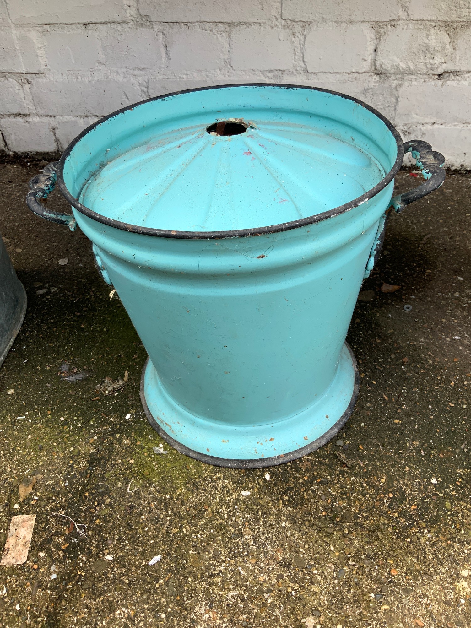 Stainless Steel Bucket, Mop Bucket and Painted Enamel Lidded Bucket - Bild 2 aus 3