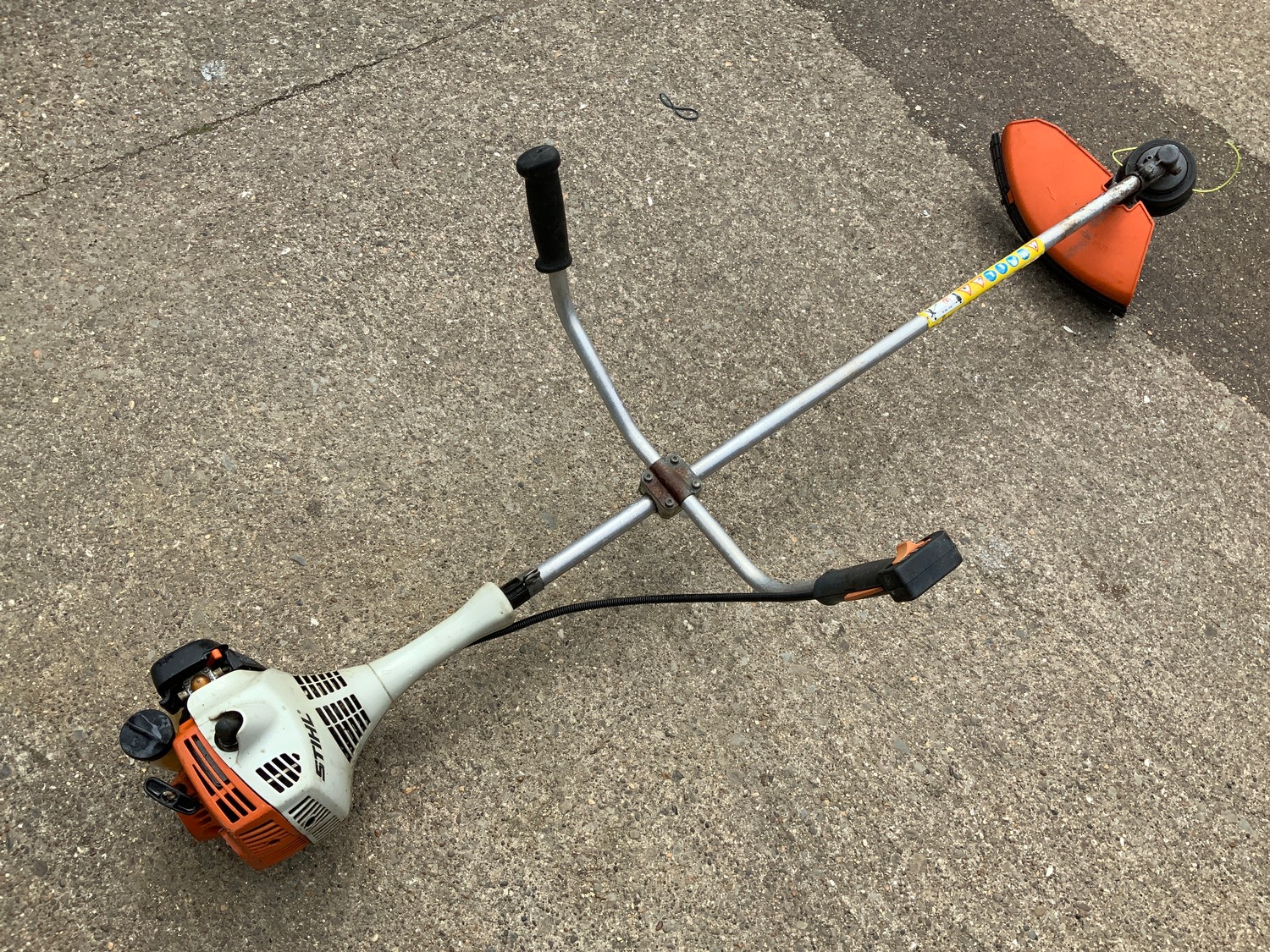 Stihl Petrol Strimmer - Working