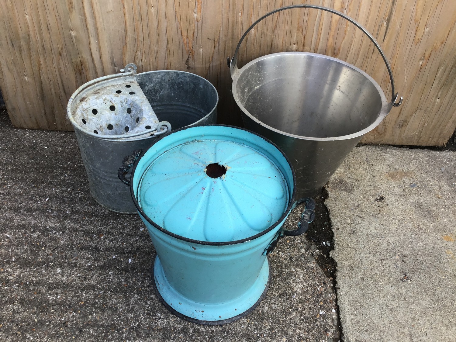 Stainless Steel Bucket, Mop Bucket and Painted Enamel Lidded Bucket