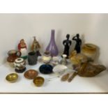 Quantity of Decorative Ornaments, Vase, Figurines etc