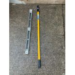 Spirit Level and Decorators Pole