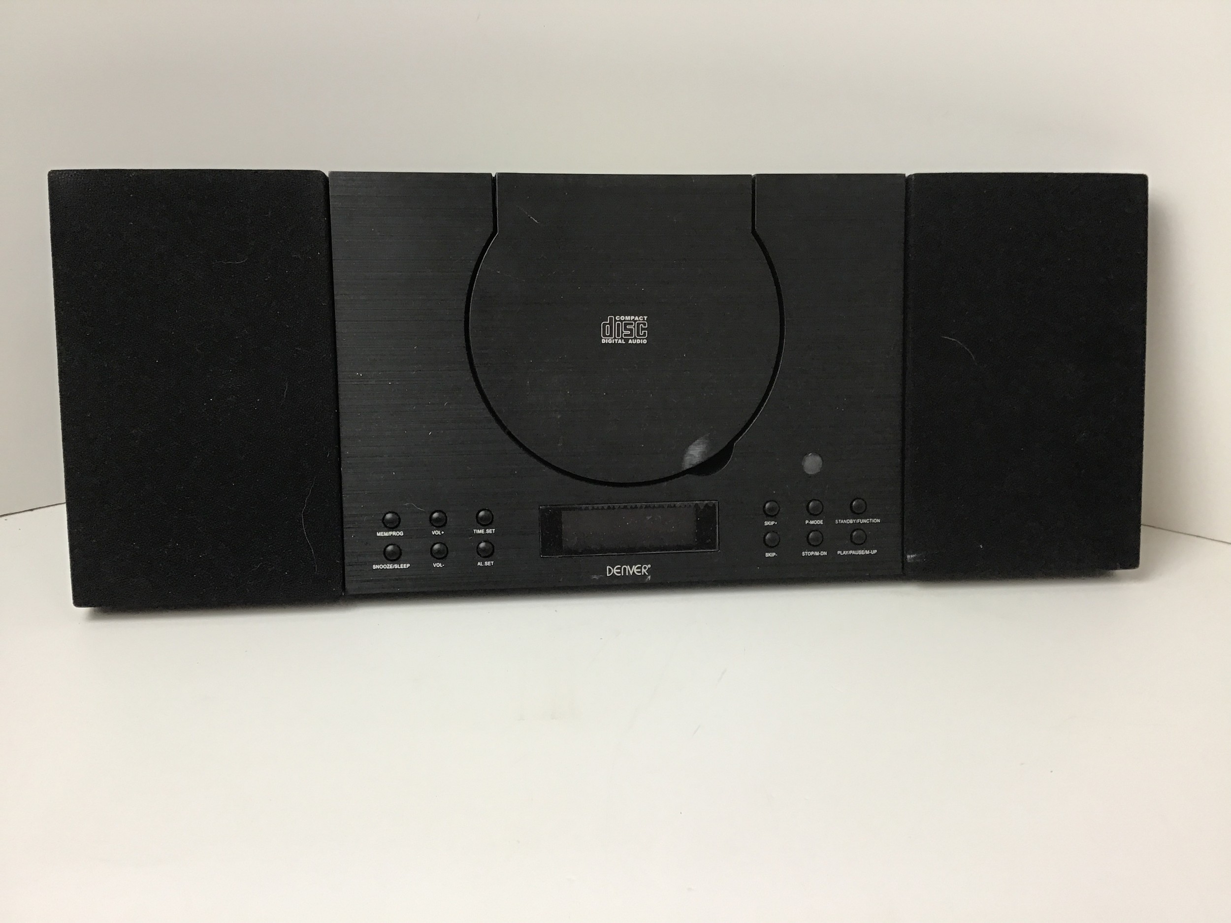 Denver CD/Radio Player with Remote - Working