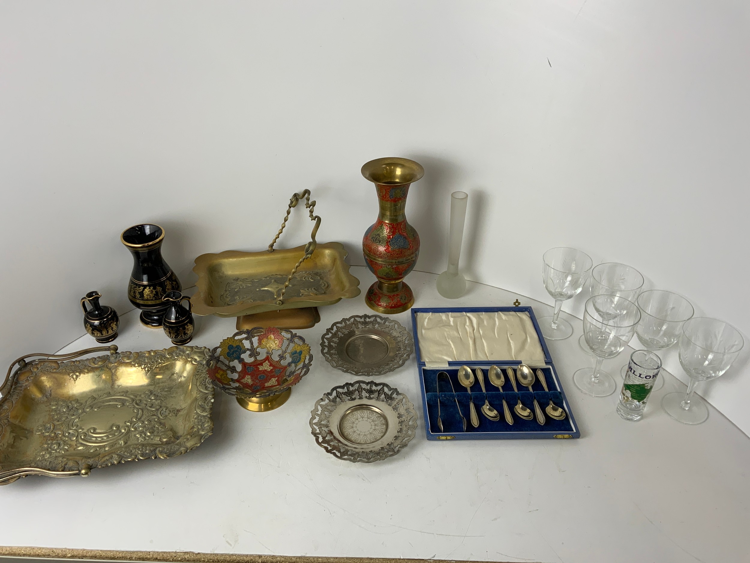 Platedware, Glasses and Vases etc