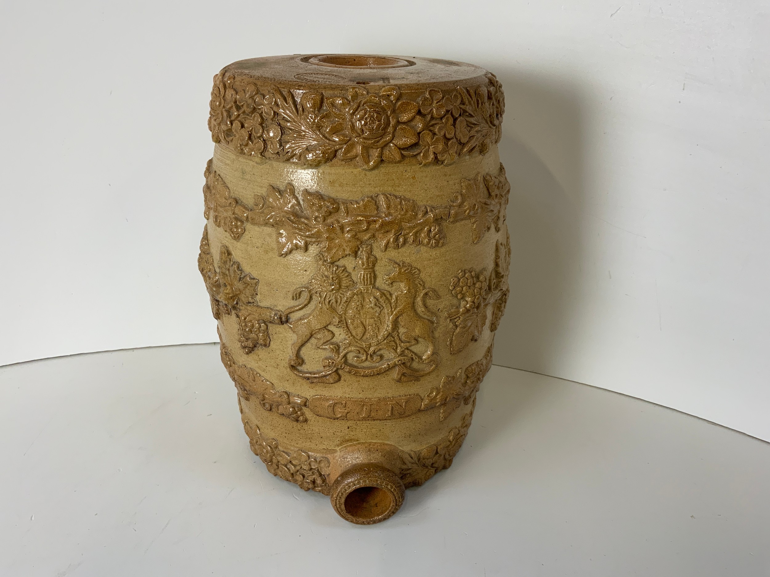 Early 19th Century Doulton & Co Lambeth 1 Gallon Salt Glazed Stoneware Decorated Gin Barrel - 27cm