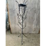 Iron Lamp Holder