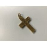 15ct Gold Crucifix - 4cm x 2.5cm - 2.73gms
