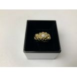 18ct Gold and Opal Ring - Size P - 5.8gms