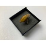 Victorian 18ct Tigers Eye Ring - Size M - 4.7gms