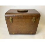 Vintage Leather Travelling Case with Gucci Logo - 45cm W x 29cm D x 39cm H