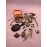 Quantity of Victorian and Later Jewellery