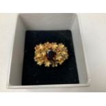 9ct Gold and Garnet Ring - Size P - 4.3gms