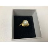 14ct Gold and Pearl Ring - Size Q - 2.7gms