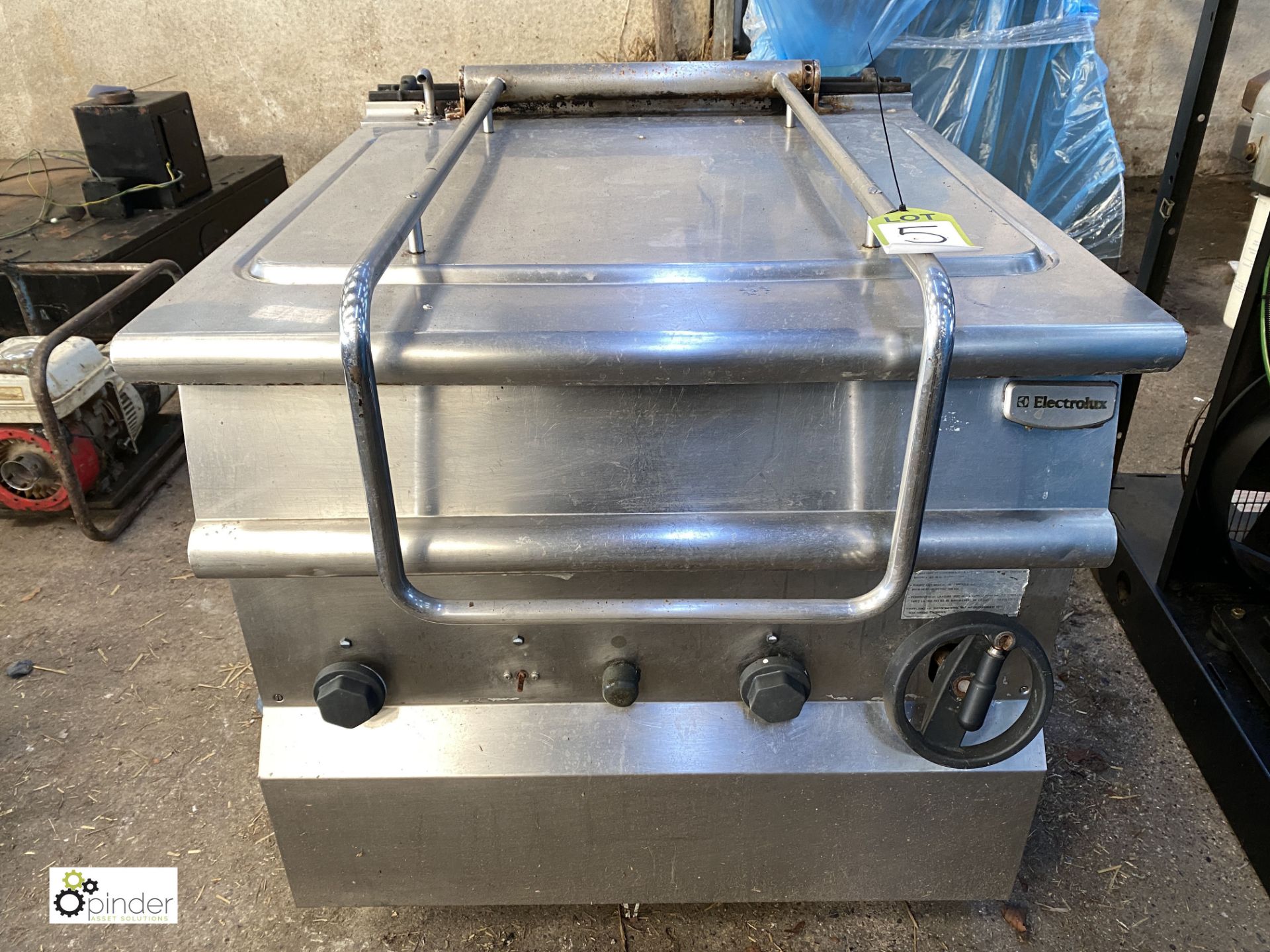 Electrolux stainless steel gas fired Brat Pan (please note this lot has a lift out fee of £10 plus