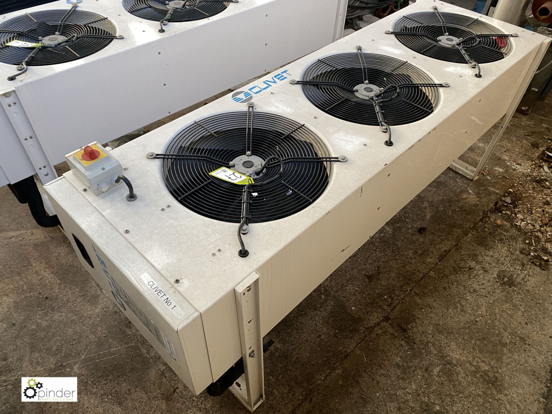 Clivet CE71 3-fan Refrigeration Chiller (please note this lot has a lift out fee of £10 plus vat)