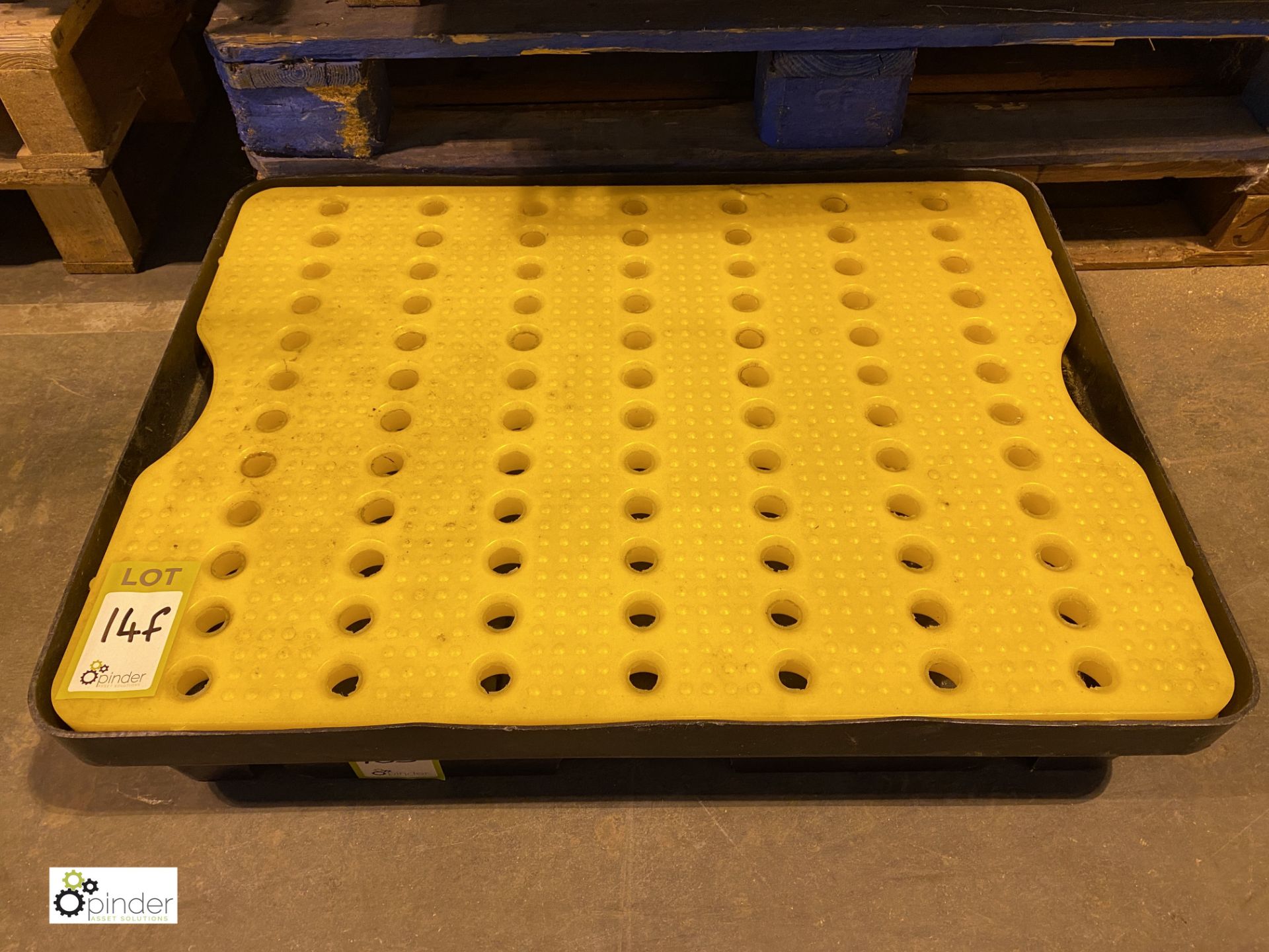 Bunded Pallet, 800mm x 600mm (LOCATION: Wakefield) (please note there is a lift out fee of £2 plus