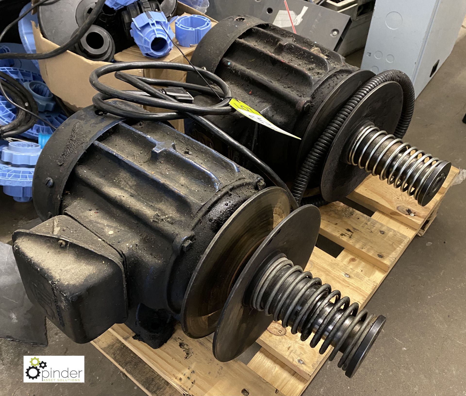 2 Electric Motors, from Heidelberg 10x15 platen press (LOCATION: Penistone) (please note there is