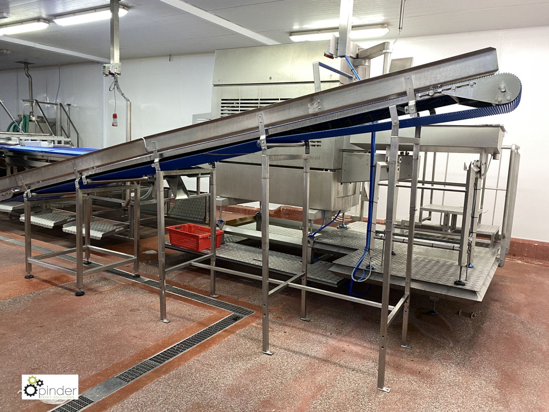 Powered inclined Belt Conveyor, 650mm belt width, 490mm belt length, min height 800mm, max height - Image 5 of 5