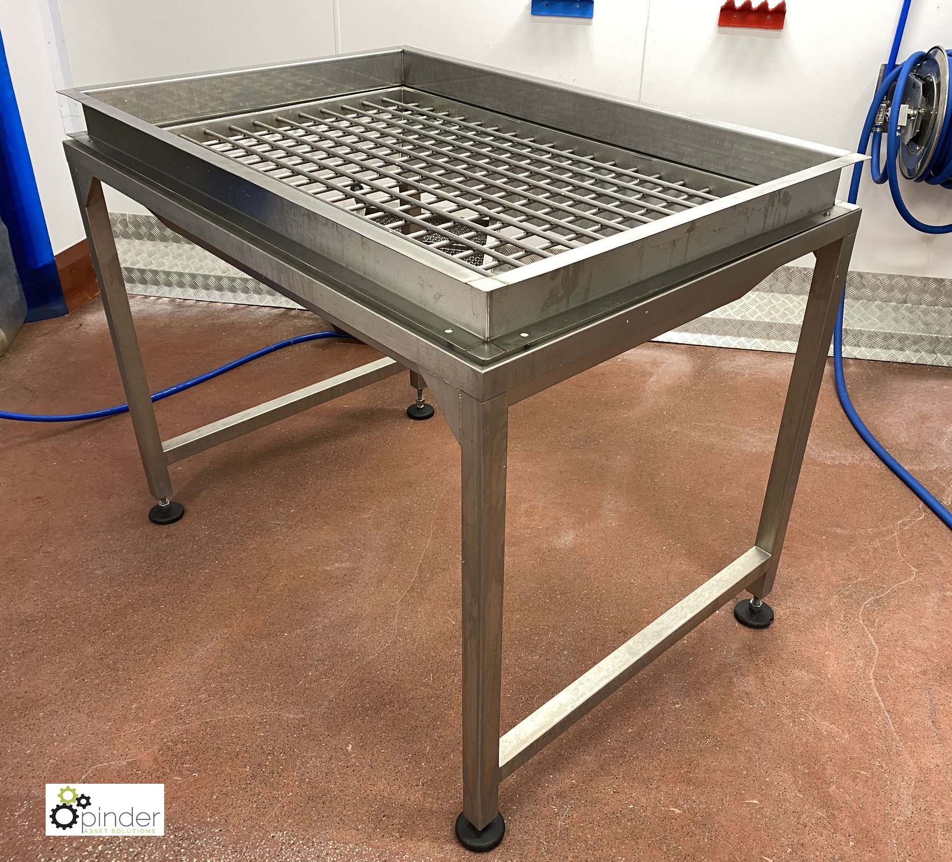 Stainless steel Wash Frame, 1400mm x 920mm (please note there is a lift out fee of £20 plus VAT on - Image 3 of 3