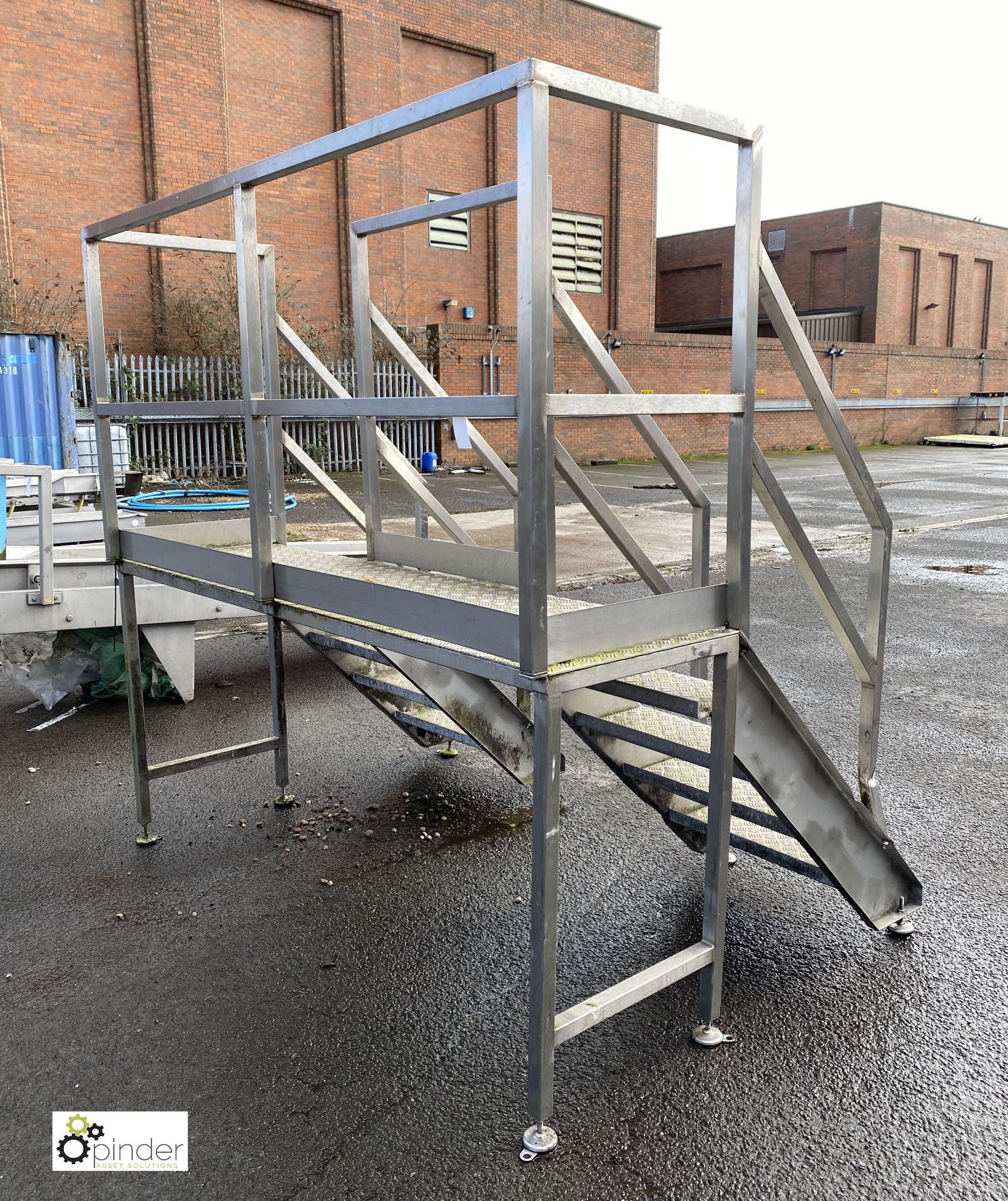 Stainless steel Checkerplate Lane Crossing Access Steps, width 2200mm (please note there is a lift - Image 3 of 3