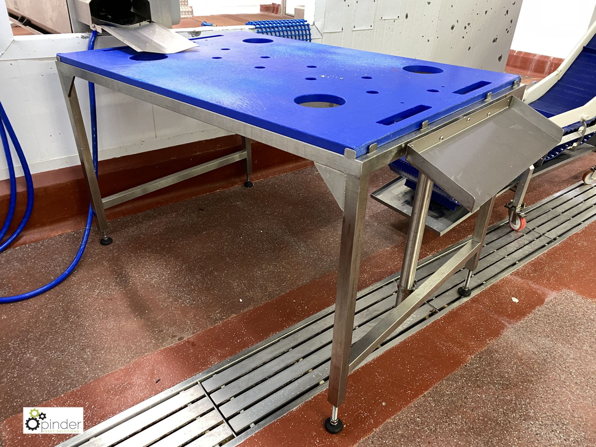Stainless steel Fish Descaling Table, 1500mm x 990mm, with nylon top (please note there is a lift