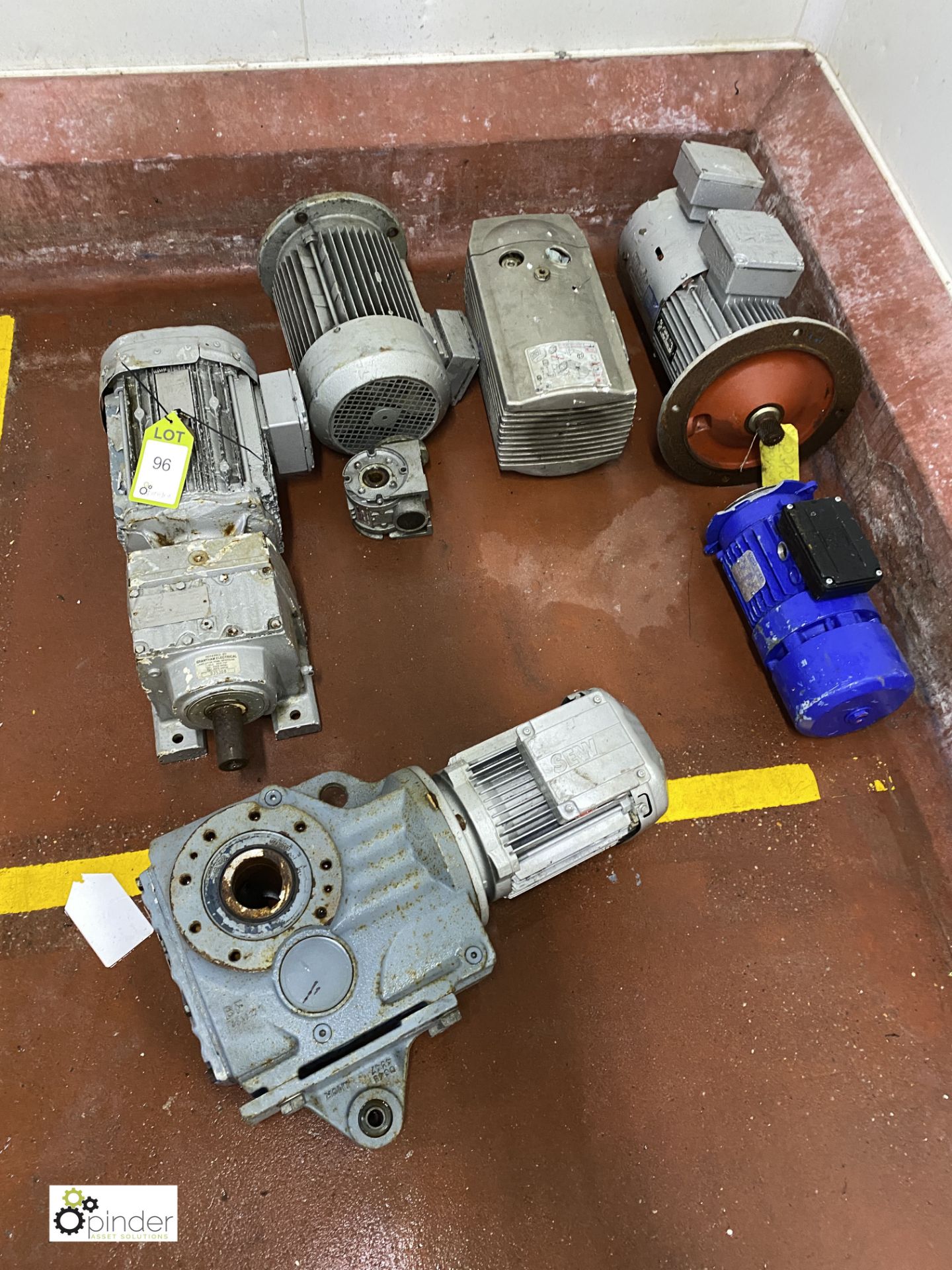 3 Electric Motors, 2 Geared Motors and Vacuum Pump (please note there is a lift out fee of £5 plus