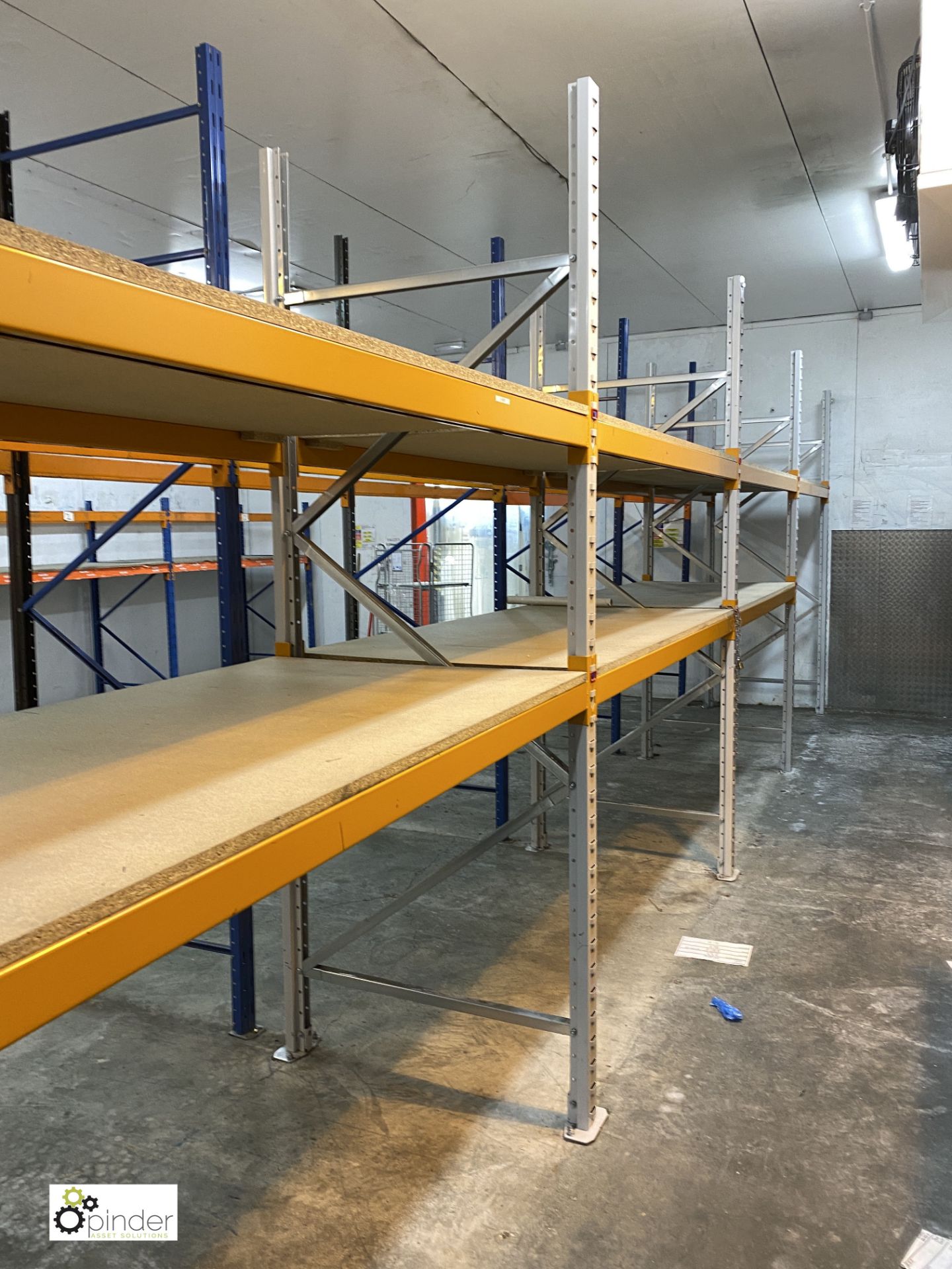 4 bays Pallet Racking, 5 uprights 3000mm x 1100mm and 14 beams 2250mm (please note there is a lift - Image 5 of 6