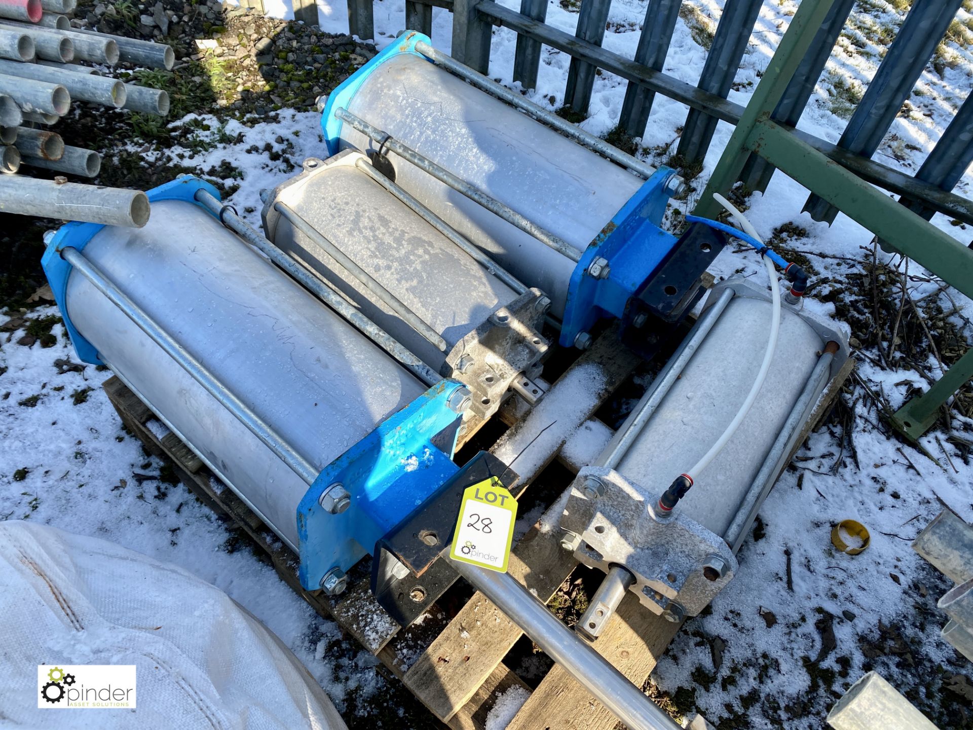 4 pneumatic Actuators, with gate valves and brackets (LOCATION: Boston Spa) - Image 5 of 9