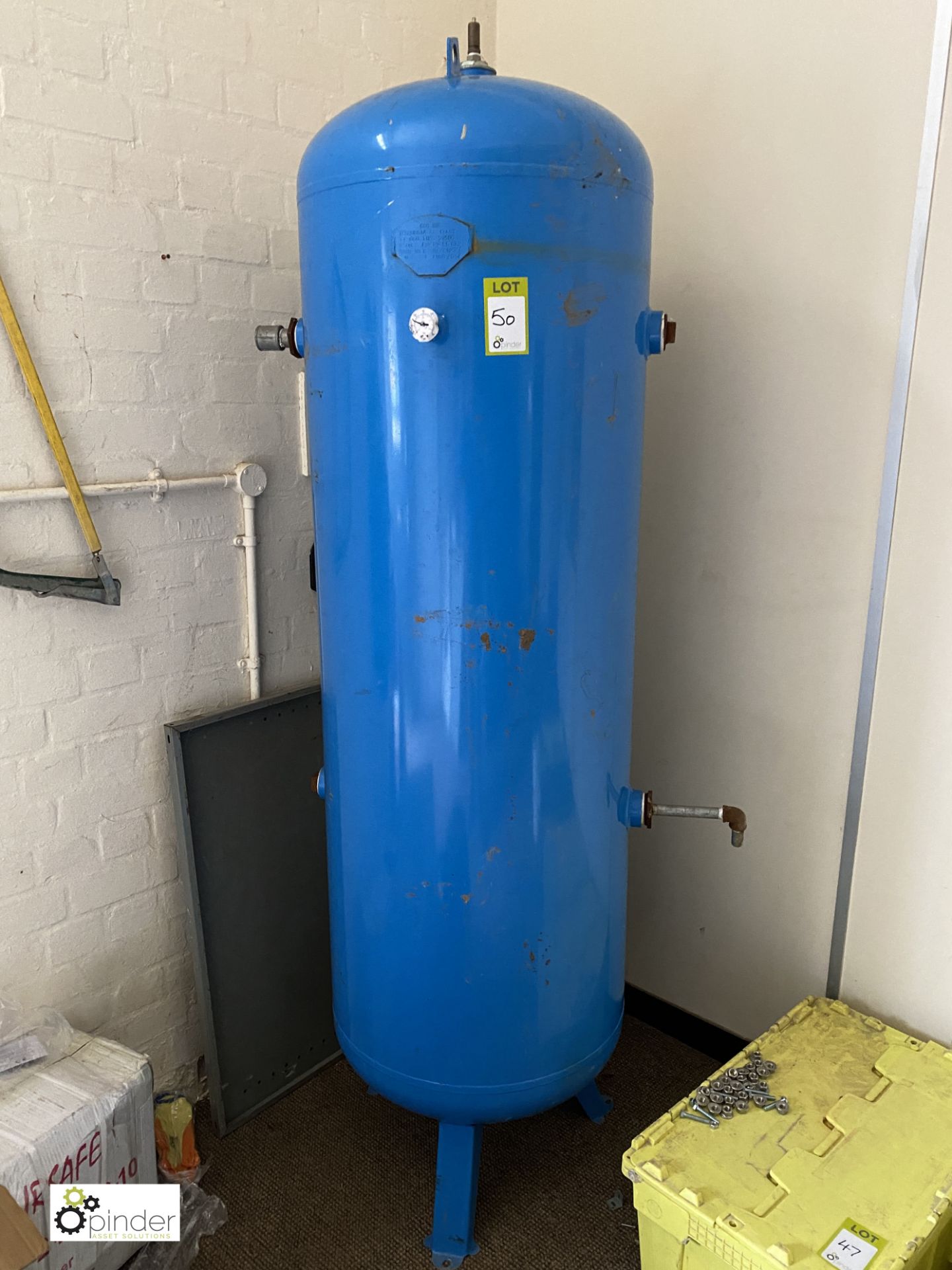 Vertical Air Receiving Tank, 500litres, 11bar, year 2014 (LOCATION: Boston Spa)